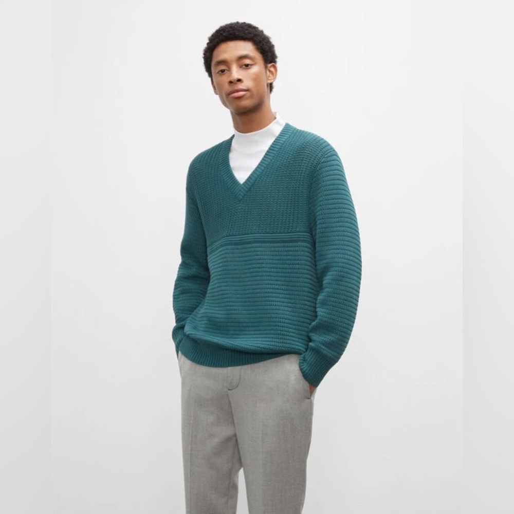 Club Monaco sweater size S